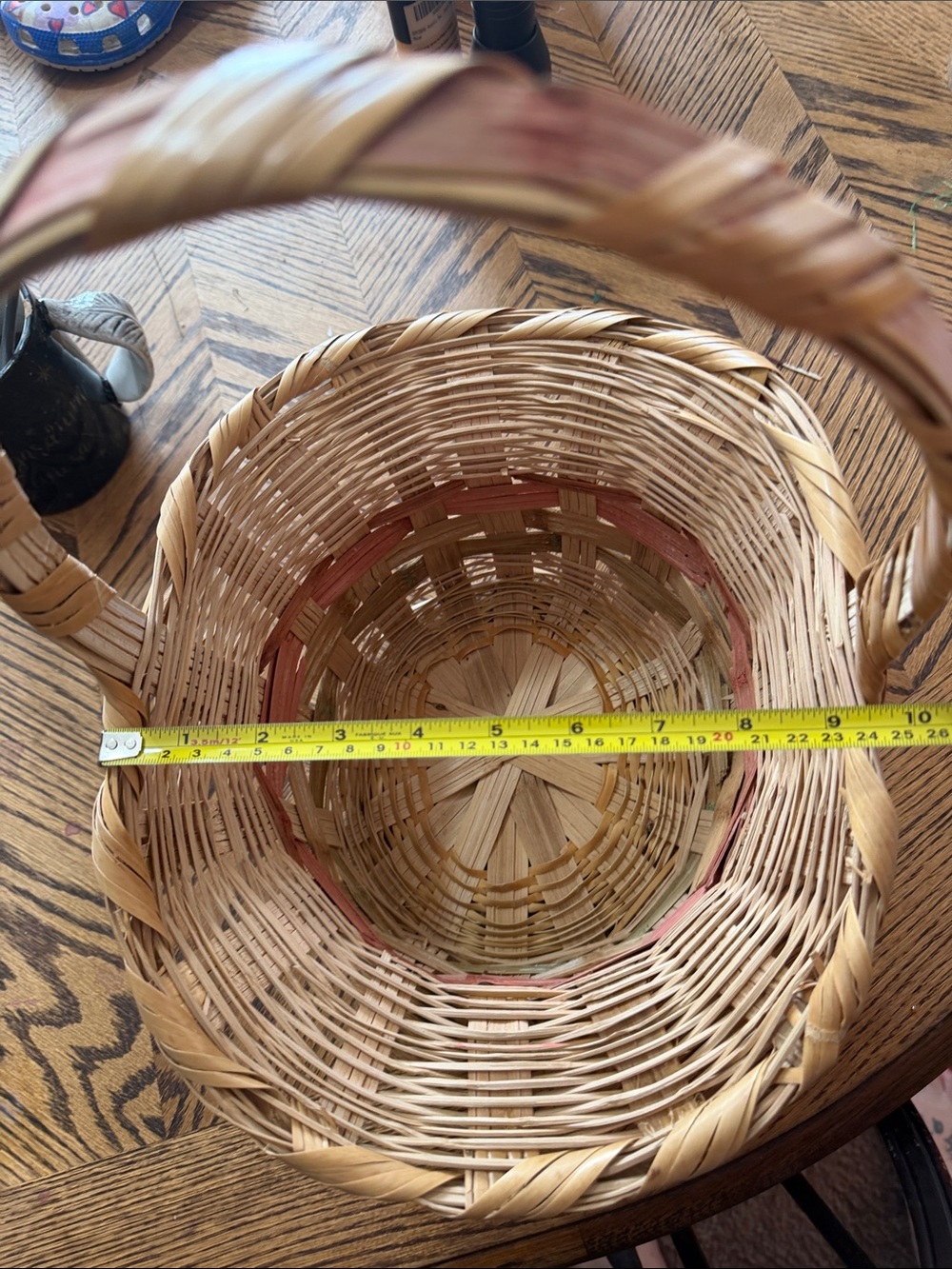 Vintage Decorative Basket with Handle - Natural and Pink - Picture 5 of 6